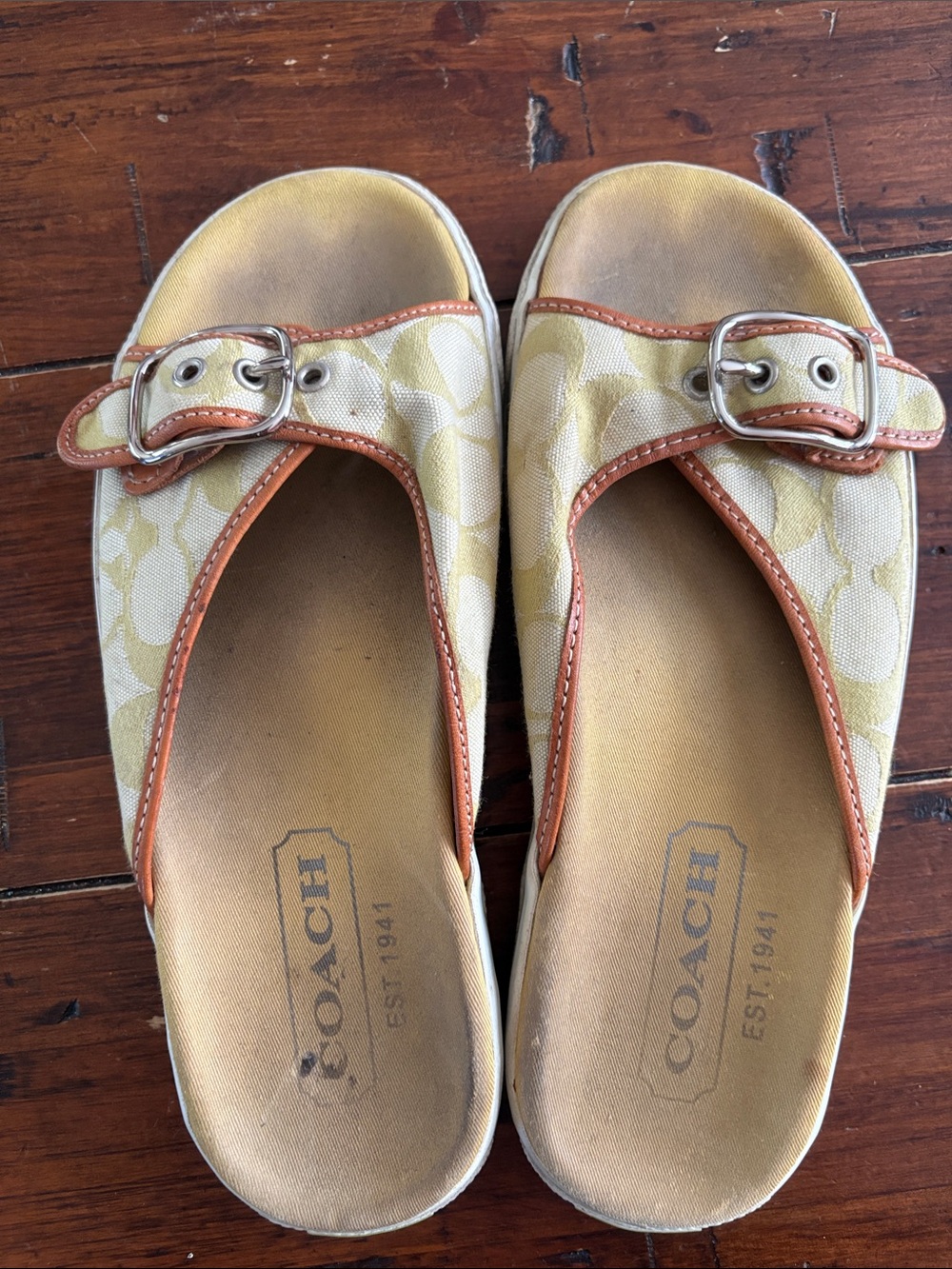 Coach Sandal Size 8
